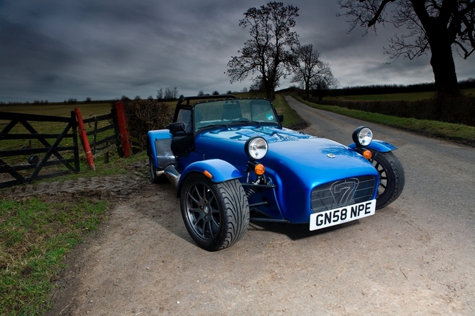 Caterham 7 Roadsport 2.0 Duratec SV Caterham 7 Roadsport 2.0 Duratec SV