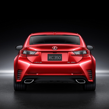 The rear is also quite complicated in the rear with molded exhaust tips and brake cooling ducts