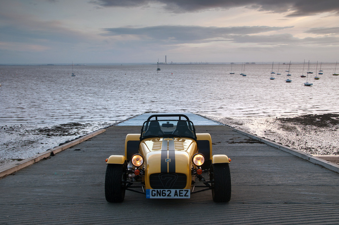 Caterham Launches Supersport R with 180hp Ford Duratec Caterham Launches Supersport R with 180hp Ford Duratec