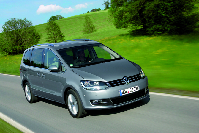 Volkswagen Sharan 2.0I TDI DSG6 BlueTDI 140hp Trendline Volkswagen Sharan 2.0I TDI DSG6 BlueTDI 140hp Trendline