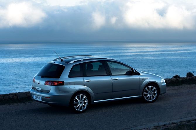 Fiat Croma 1.9 Multijet 16v Automatic Fiat Croma 1.9 Multijet 16v Automatic