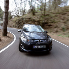 Mazda 2 MZR 1.3 Sport 86cv Mazda 2 MZR 1.3 Sport 86cv