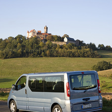 Opel Vívaro Tour 2.7T L1H1 2.0 CDTI 90cv Opel Vívaro Tour 2.7T L1H1 2.0 CDTI 90cv