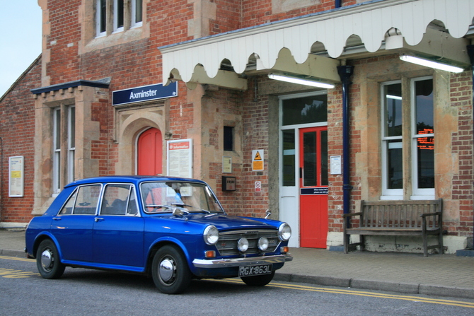 Austin 1300 Saloon share tell a friend share on facebook share on twitter