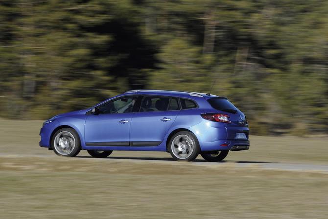 Renault Megane Sport Tourer 1.4 TCe 130 Dynamique TomTom Renault Megane Sport Tourer 1.4 TCe 130 Dynamique TomTom