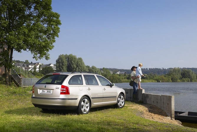 Skoda Octavia Combi 2.0 FSI Skoda Octavia Combi 2.0 FSI