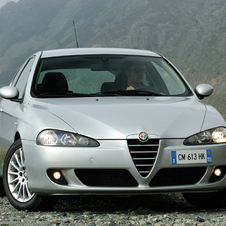 Alfa Romeo 147 1.9 JTDm 8v 120cv Distinctive Alfa Romeo 147 1.9 JTDm 8v 120cv Distinctive