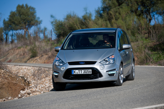 Ford S-MAX 2.0 EcoBoost Titanium S Ford S-MAX 2.0 EcoBoost Titanium S