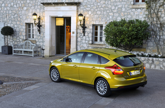 Ford Focus 1.0i EcoBoost Titanium Ford Focus 1.0i EcoBoost Titanium
