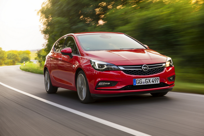 Opel Astra 1.6 CDTI Dynami Opel Astra 1.6 CDTI Dynami