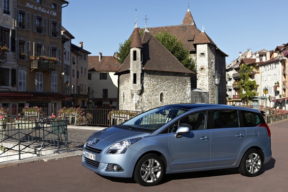 Peugeot 5008 THP Active Automatic Peugeot 5008 THP Active Automatic