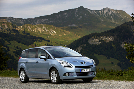 Peugeot 5008 1.6 e-HDi Allure Peugeot 5008 1.6 e-HDi Allure