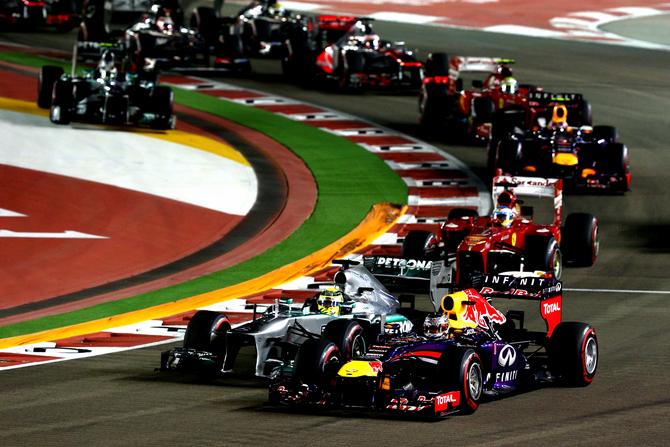 Vettel briefly lost the lead in the first quarter but retook it a lap later and led the rest of the race Vettel briefly lost the lead in the first quarter but retook it a lap later and led the rest of the race