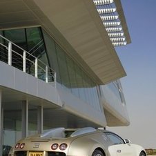 Bugatti Veyron 16.4 Grand Sport Bugatti Veyron 16.4 Grand Sport