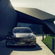 Em termos de design o Vision Future Luxury apresenta algumas semelhanças com o protótipo Gran Lusso Coupé