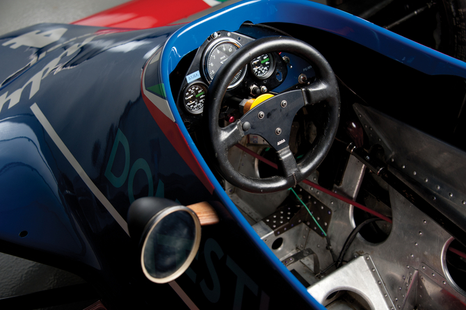Tyrrell 010 Tyrrell 010