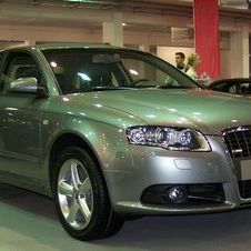 Audi A4 3.2 FSI quattro