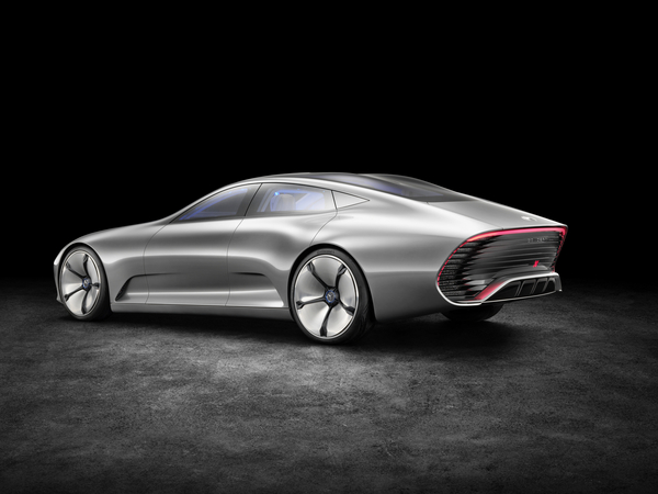 Mercedes-Benz IAA Mercedes-Benz IAA