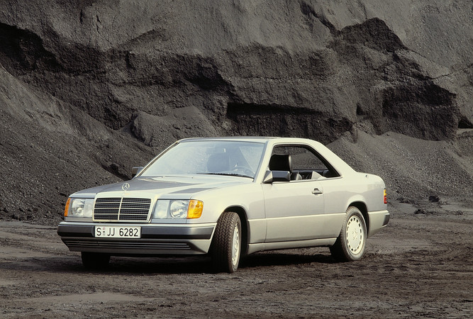 Mercedes-Benz E 320 Coupé Mercedes-Benz E 320 Coupé