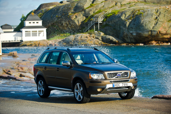 Volvo XC90 D5 Kinetic AWD Geartronic Volvo XC90 D5 Kinetic AWD Geartronic