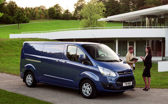 Ford Transit Custom Van 270S Base 2.2TDCi Curta - Teto normal Ford Transit Custom Van 270S Base 2.2TDCi Curta - Teto normal