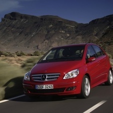 Mercedes-Benz B 200 Turbo Mercedes-Benz B 200 Turbo