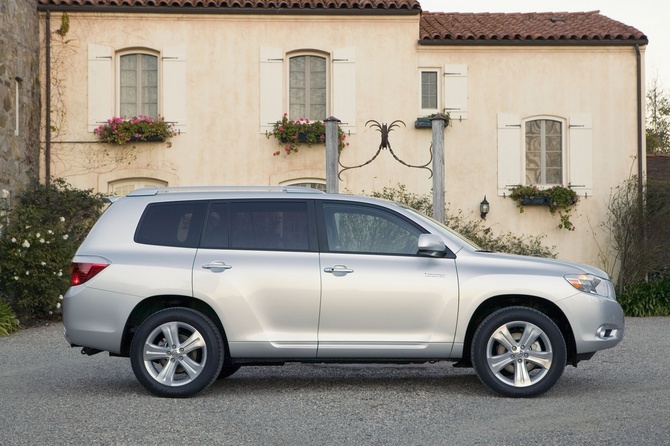 Toyota Highlander Base 4X4 Toyota Highlander Base 4X4