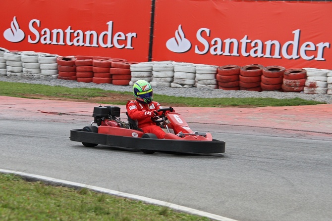 Felipe Massa to Compete in 100th Grand Prix for Ferrari, Looking Forward to Better Year Next Season Felipe Massa to Compete in 100th Grand Prix for Ferrari, Looking Forward to Better Year Next Season