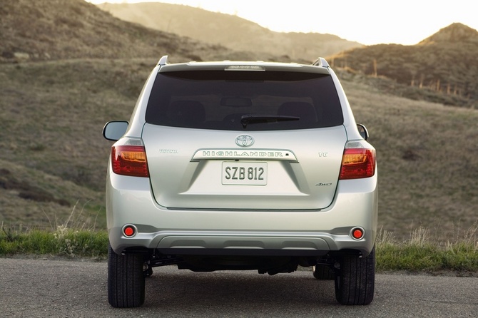 Toyota Highlander Base 4X2 V6 Toyota Highlander Base 4X2 V6