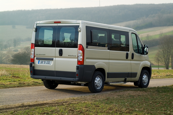 Peugeot Boxer Combi 2.2 HDi FAP L1H1 Peugeot Boxer Combi 2.2 HDi FAP L1H1