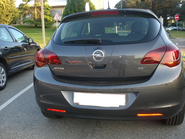 Opel Astra 1.7 CDTI DPF 125cv Cosmo 10 Opel Astra 1.7 CDTI DPF 125cv Cosmo 10