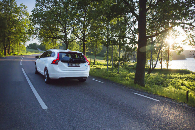 A Polestar pormete que as atualizações tornam o carro mais divertido de conduzir e aumentam segurança em ultrapassagens A Polestar pormete que as atualizações tornam o carro mais divertido de conduzir e aumentam segurança em ultrapassagens