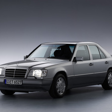 Mercedes-Benz 300 E-24 AT Mercedes-Benz 300 E-24 AT