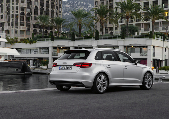 Audi A3 Sportback 1.2 TFSI Attraction Audi A3 Sportback 1.2 TFSI Attraction