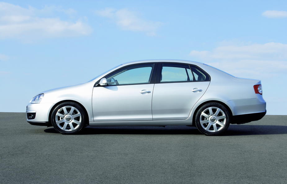 Volkswagen Jetta 1 6i Tdi Dpf Trendline Dsg 1 Photo And 52 Specs
