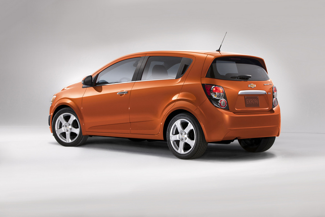 Chevrolet Sonic 1.8 LS Automatic Chevrolet Sonic 1.8 LS Automatic