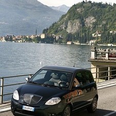Lancia Ypsilon Sport Momo Design 1.3 Multijet 16v Lancia Ypsilon Sport Momo Design 1.3 Multijet 16v