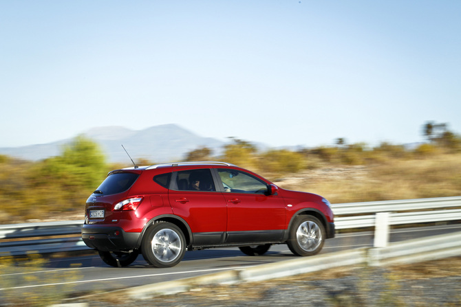 Nissan Qashqai 1.6 4x2 Tekna Sport 360º Nissan Qashqai 1.6 4x2 Tekna Sport 360º