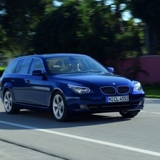 BMW 530i xDrive Touring Auto (E61) BMW 530i xDrive Touring Auto (E61)