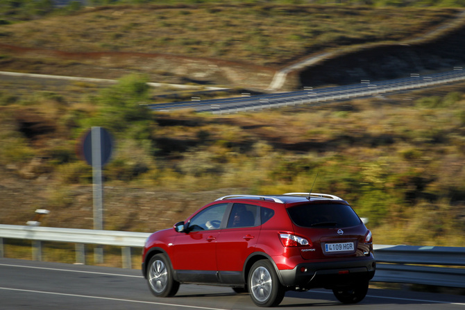 Nissan Qashqai 1.6dCi 4x2 Tekna Premium Nissan Qashqai 1.6dCi 4x2 Tekna Premium