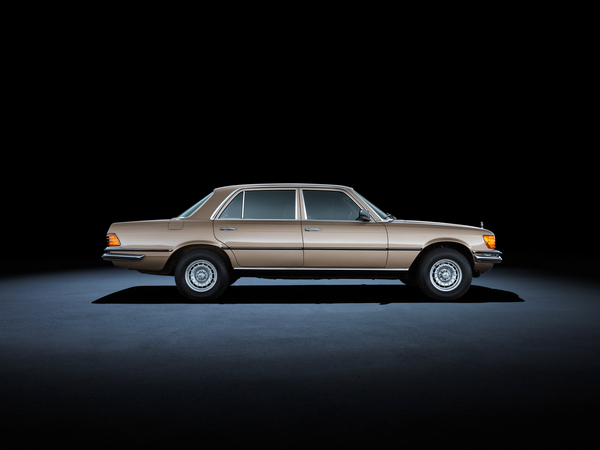 Mercedes-Benz 450 SEL 6.9 Mercedes-Benz 450 SEL 6.9