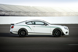 This reformulation gives the vehicle 580hp and 700Nm of torque