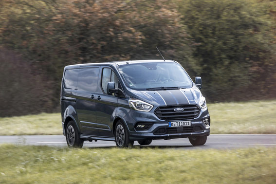 Ford Transit Custom Van Ambiente 290L2 2.0TDCi H1 - Teto Baixo Ford Transit Custom Van Ambiente 290L2 2.0TDCi H1 - Teto Baixo