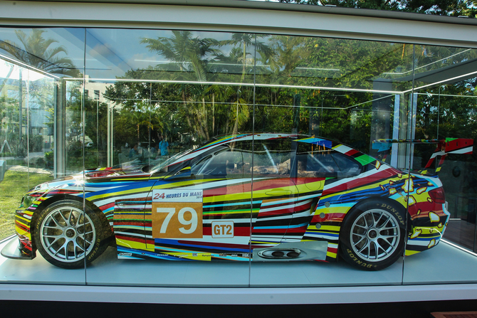 Jeff Koons BMW Art Car feierte Nordamerika-Premiere auf der Art Basel in Miami Beach Jeff Koons BMW Art Car feierte Nordamerika-Premiere auf der Art Basel in Miami Beach
