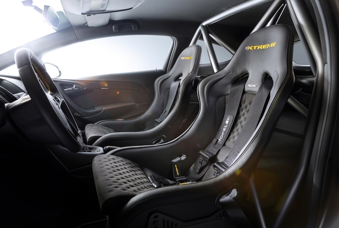 Opel Astra OPC Extreme Opel Astra OPC Extreme