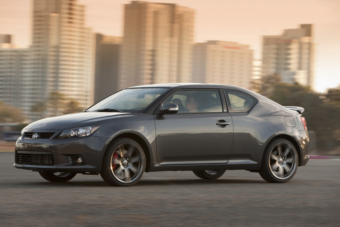 Scion tC AT Scion tC AT