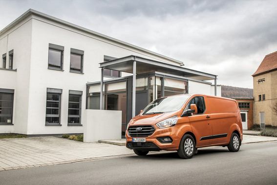 Ford Transit Custom Kombi-Van Trend 290 L2 2.0TDCi H1 - Teto Baixo Ford Transit Custom Kombi-Van Trend 290 L2 2.0TDCi H1 - Teto Baixo