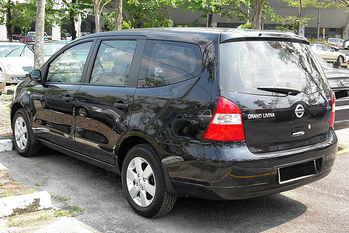 Nissan grand livina 1.6 acenta #9