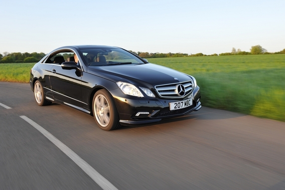 Mercedes-Benz E 500 BlueEfficiency Coupé Elegance 7G-Tronic Mercedes-Benz E 500 BlueEfficiency Coupé Elegance 7G-Tronic