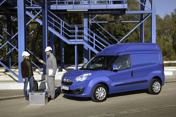 Opel Combo Combi 1.4 ecoFlex S&S Selection L2H1 Opel Combo Combi 1.4 ecoFlex S&S Selection L2H1
